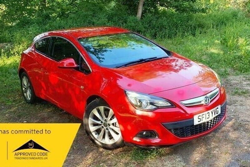 Used 2013 Vauxhall Astra GTC SRi Coupe | £2,149 (Fair price) - Image 1/1