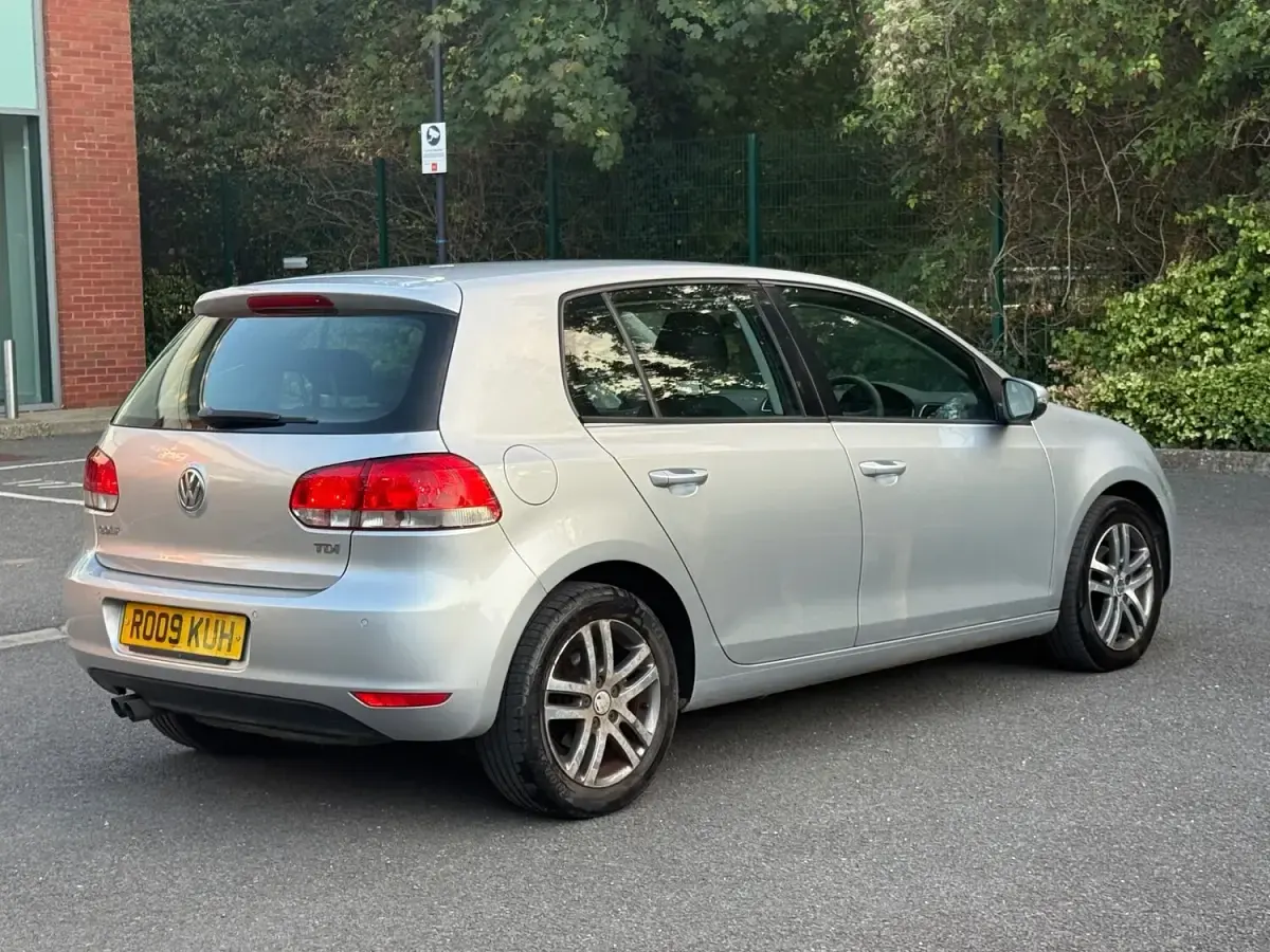 Used VW Golf VI SE 108 HP (79 kW) 2009 Silver Hatchback