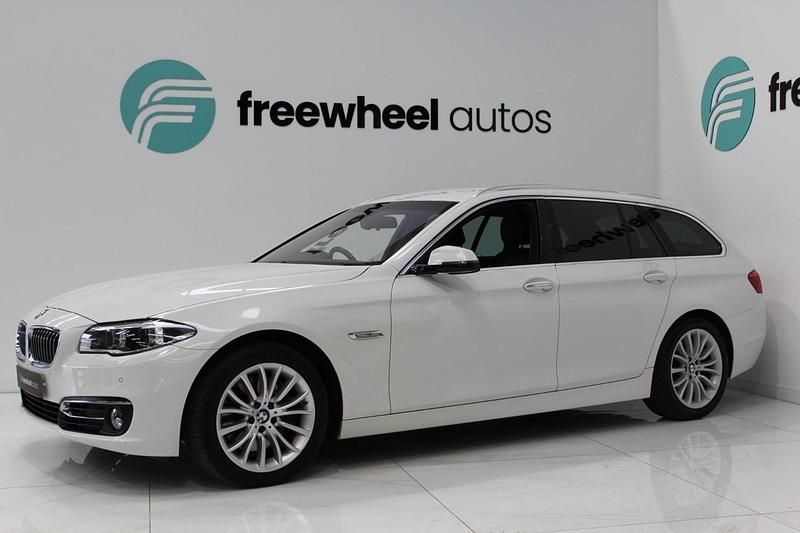 Used BMW 525 Luxury Line 218 HP (160 kW) 2016 White Estate
