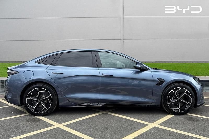 New BYD Seal 150 kW (204 HP) 2025 Grey Sedan