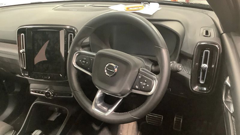 Image 2/4