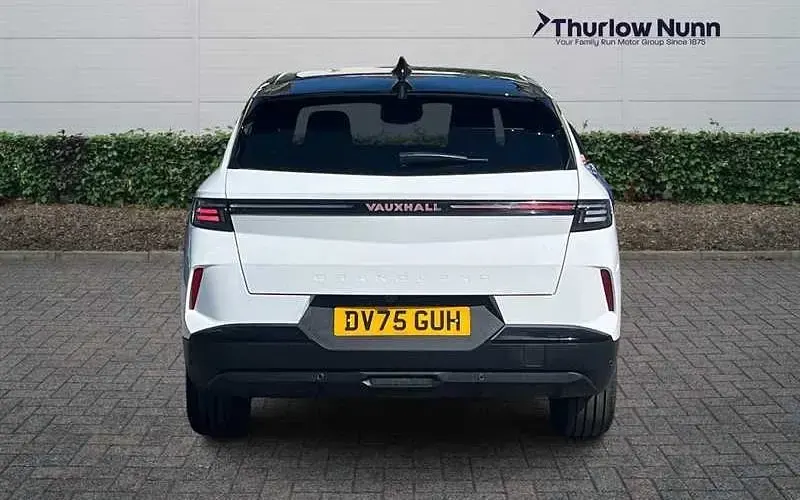 Used Vauxhall Grandland X S 145 HP (106 kW) 2025 White SUV