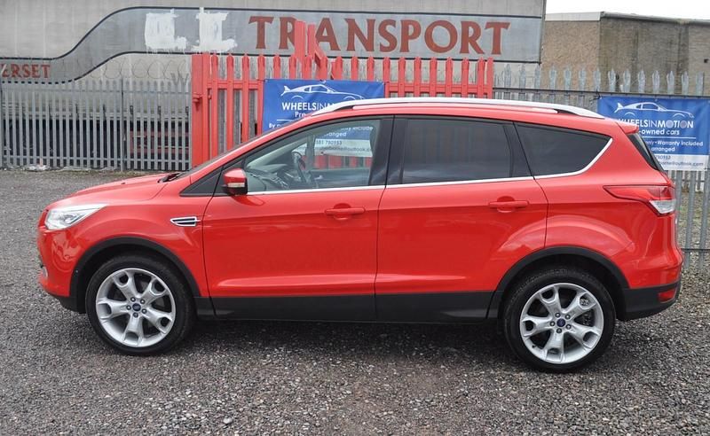 Usado Ford Kuga Titanium X 180 CV (132 kW) 2015 Rojo SUV