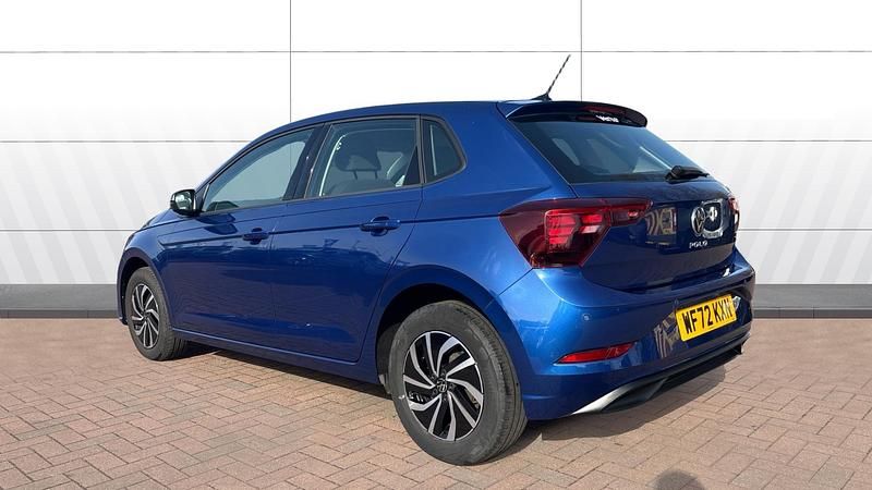 Used VW Polo Life 95 HP (69 kW) 2022 Blue Hatchback