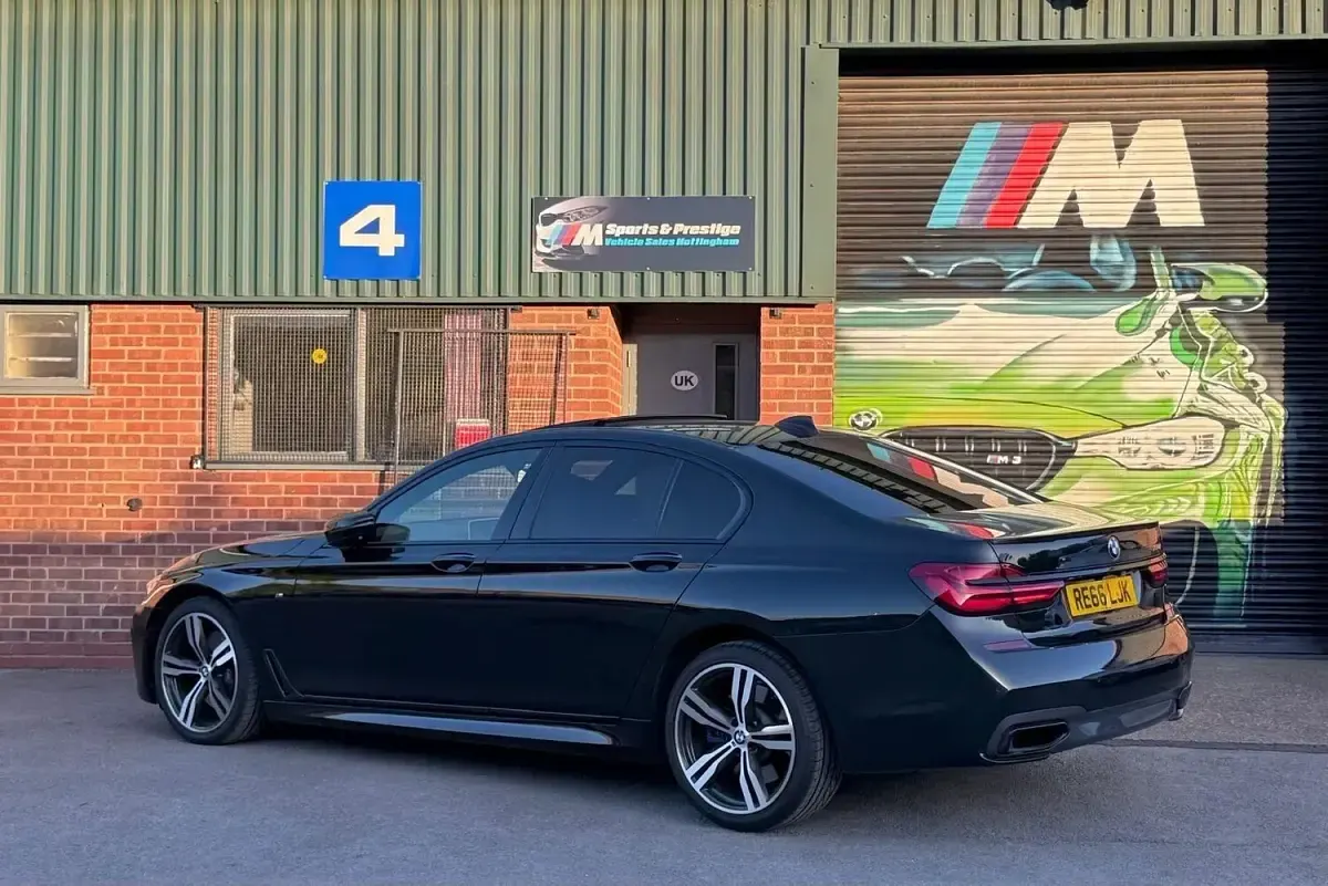 Used BMW 750 M Sport 2016 Black Sedan