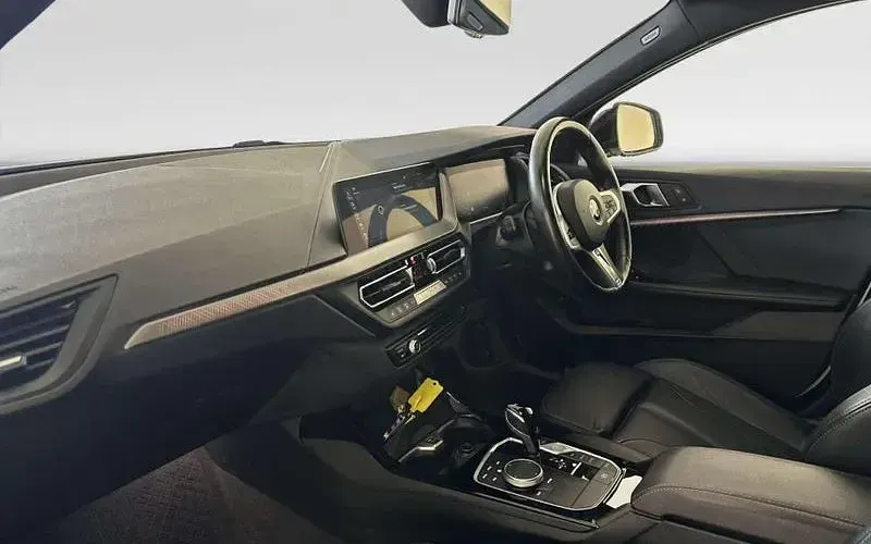 Used BMW 118 M Sport 136 HP (100 kW) 2023 White Hatchback