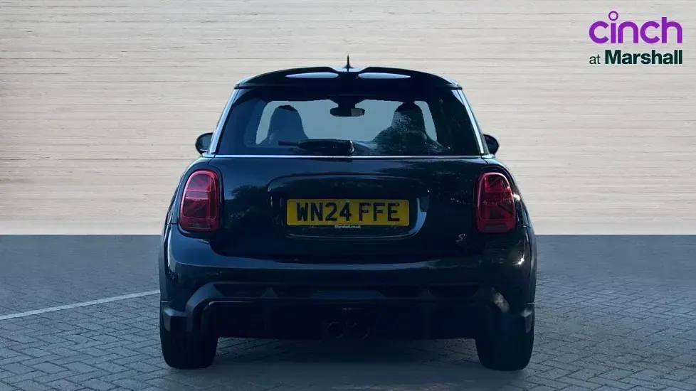 Used Mini Cooper Sport 204 HP (150 kW) 2024 Black Hatchback