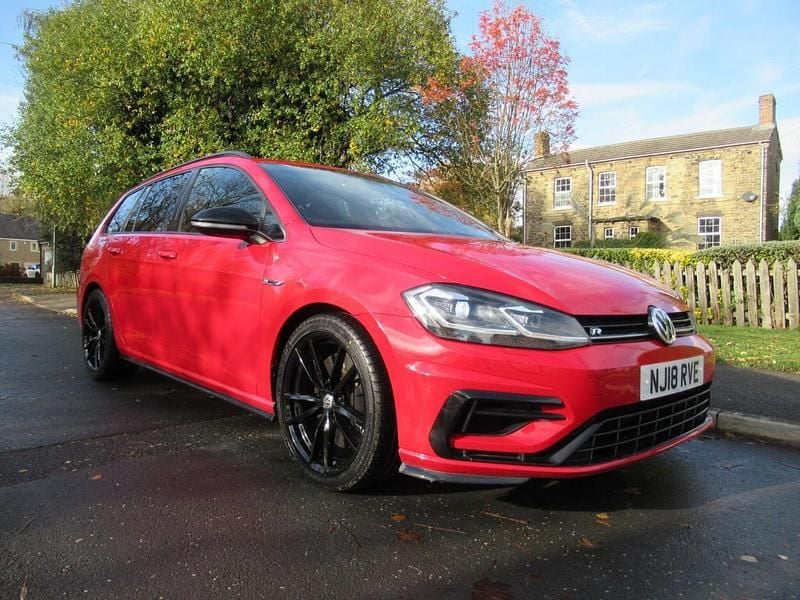 Used VW Golf VII R 310 HP (228 kW) 2018 Red Estate