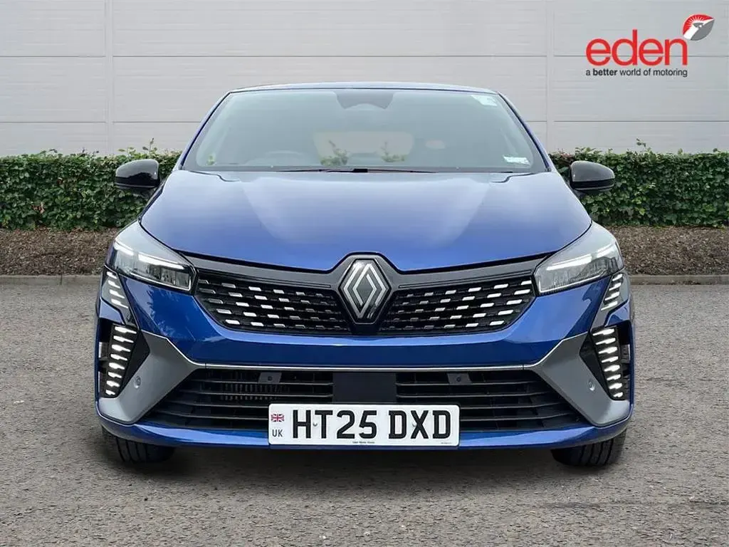 Used Renault Clio Esprit Alpine 90 HP (66 kW) 2025 Hatchback