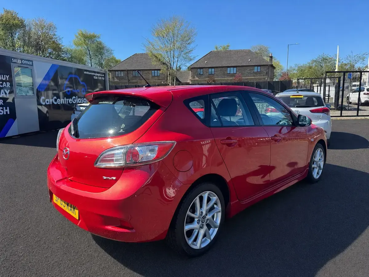 Begagnad Mazda 3 105 HK (77 kW) 2013 Röd Halvkombi