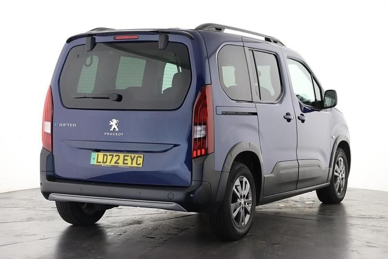 Used Peugeot e-Rifter Allure Premium 93 kW (127 HP) 2022 Blue MPV