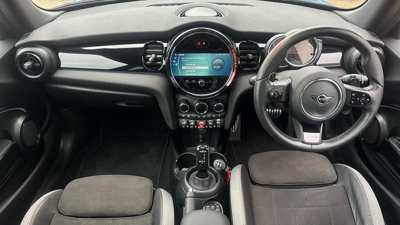 Used Mini Cooper S Sport 178 HP (130 kW) 2022 Blue Hatchback