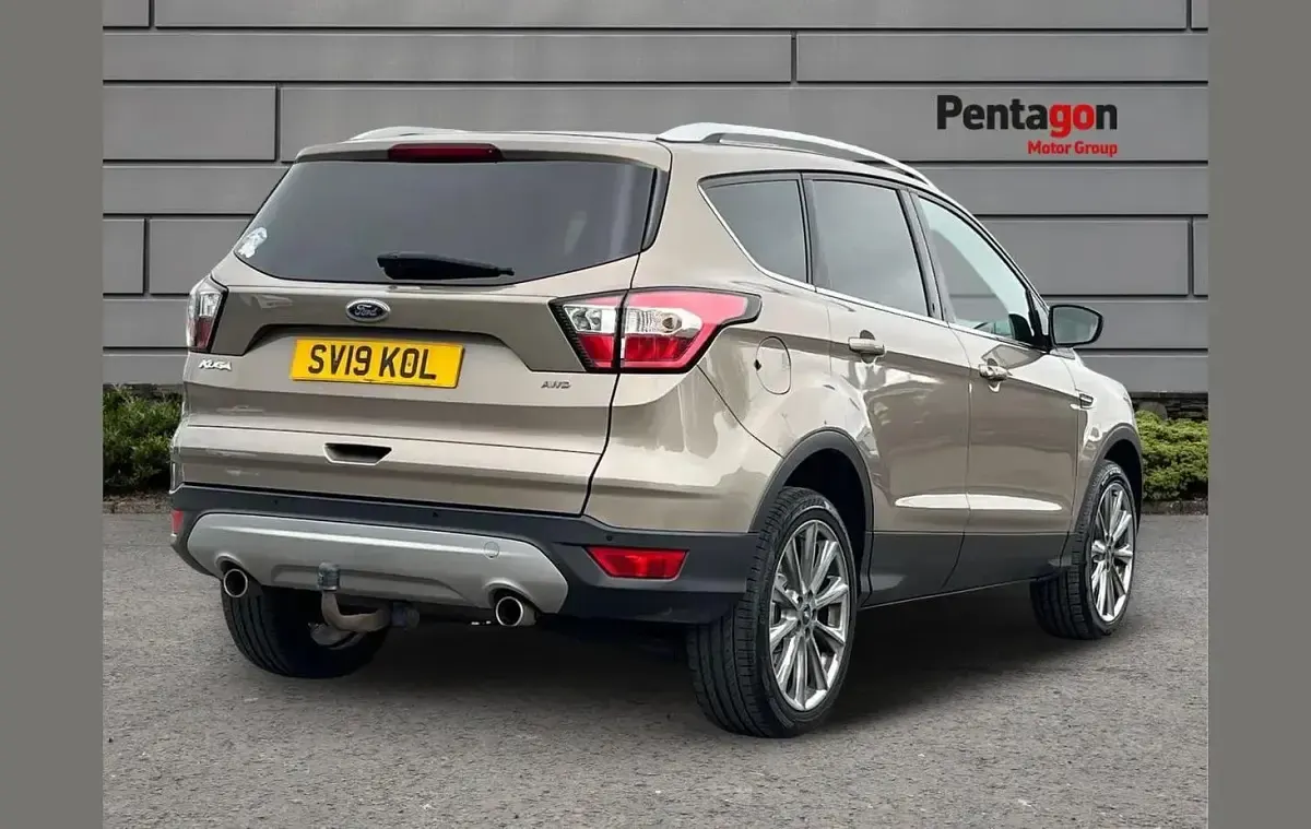 Second-hand Ford Kuga Titanium X 182 CP (133 kW) 2019 Argintiu SUV