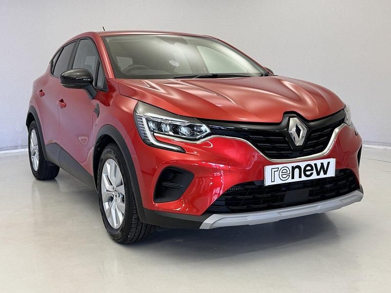 Used Renault Captur 91 HP (66 kW) 2022 Id metallic  flame red  SUV