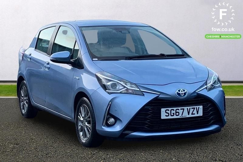 Blue Used 2017 Toyota Yaris Hybrid Hatchback | £13,399 (Fair price) - Image 1/3