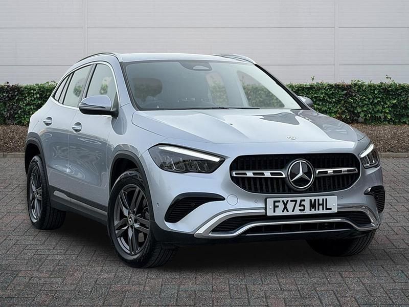 Used Mercedes GLA180 Sport Edition 136 HP (100 kW) 2025 Silver SUV