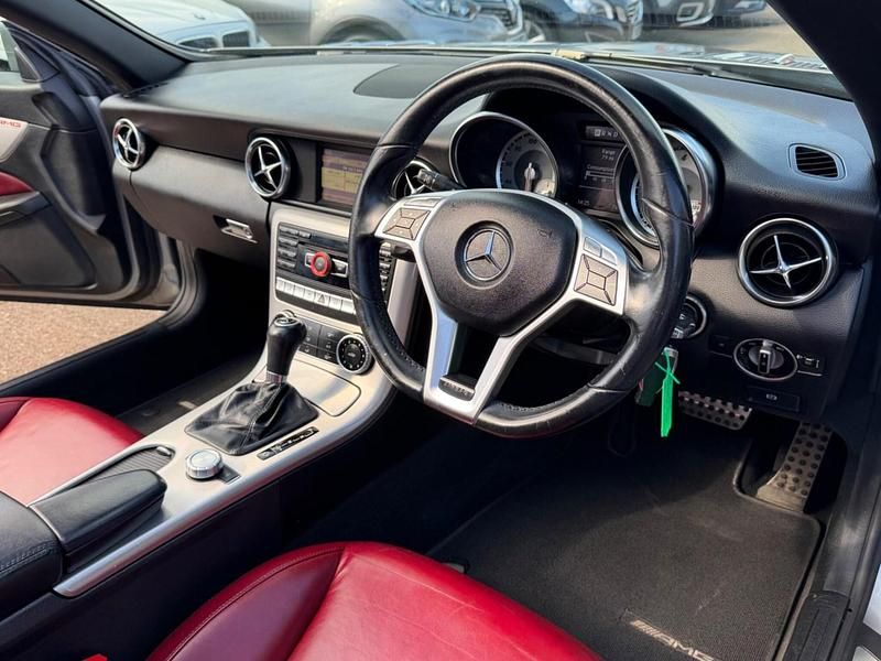 Used Mercedes SLK250 204 HP (150 kW) 2012 Silver Cabriolet