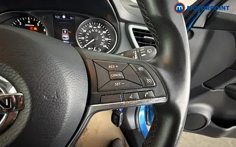 Used Nissan Qashqai Acenta Premium 140 HP (102 kW) 2020 Blue SUV