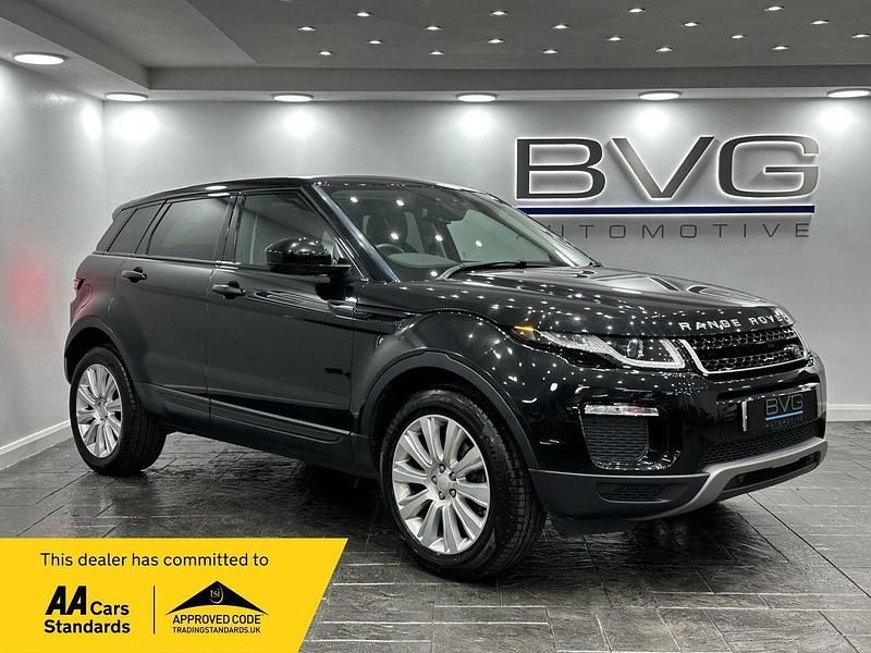 Black Used 2018 Land Rover Range Rover evoque SE Estate | £10,994 (Fair price) - Image 1/2
