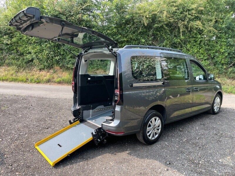 Grey Used 2023 VW Caddy Maxi Life MPV | £29,995 (A bit pricey) - Image 1/4