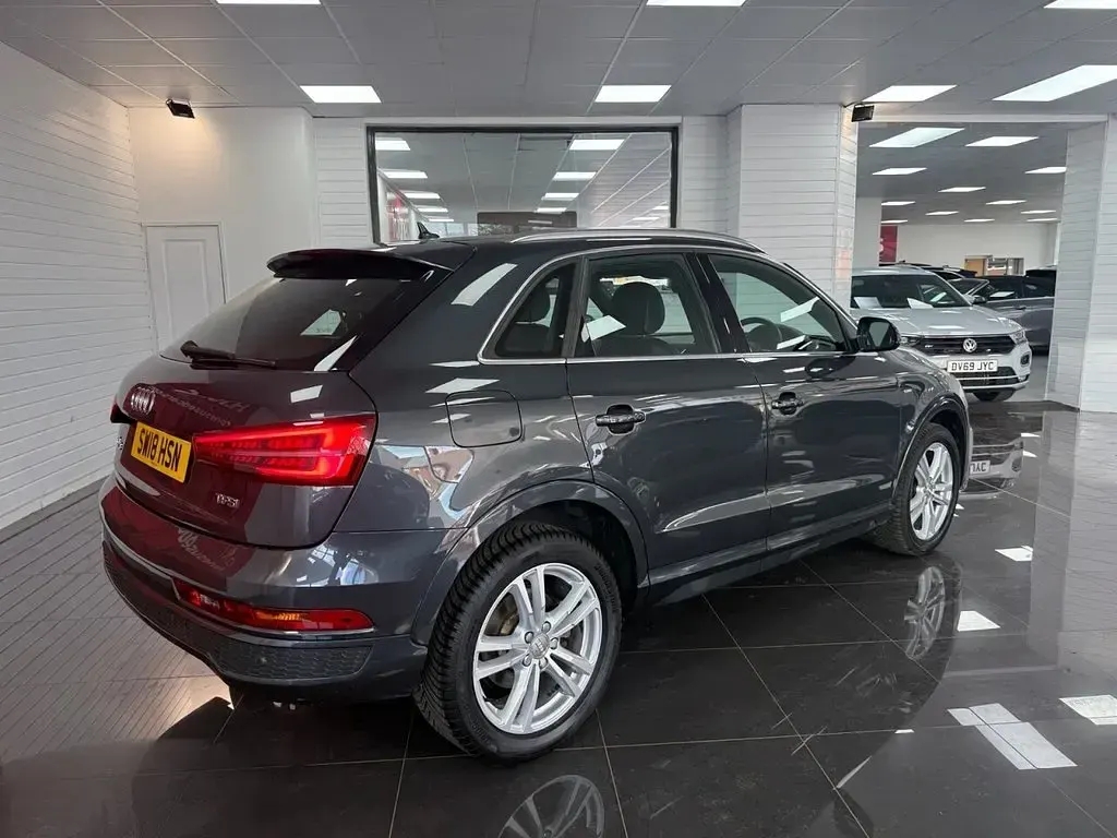 Used Audi Q3 S-Line 150 HP (110 kW) 2018 Grey SUV