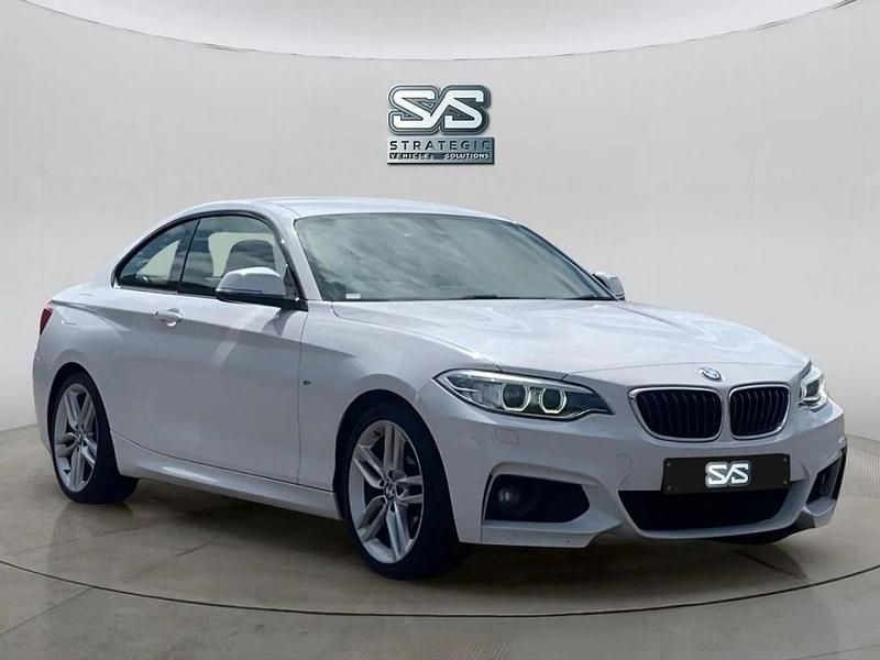 White Used 2016 BMW 220 M Sport Coupe | £9,490 (Fair price) - Image 1/2