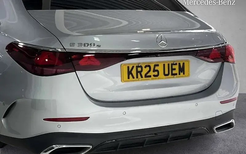 Used Mercedes E300 Urban 313 HP (230 kW) 2025 Silver Sedan