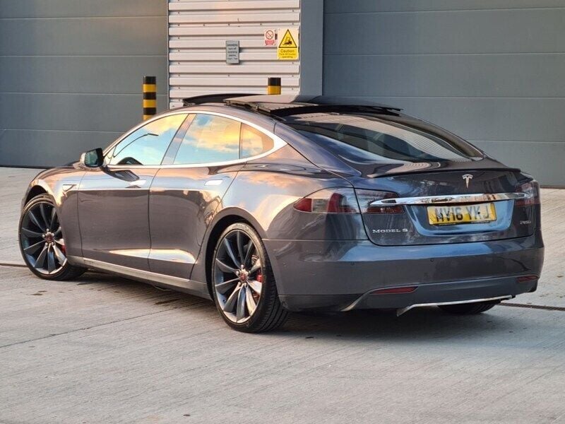 Used Tesla Model S Performance 503 kW (685 HP) 2016 Silver Hatchback