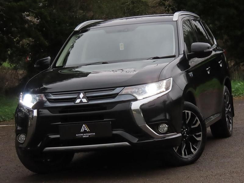 Used Mitsubishi Outlander P-HEV 2015 Black Estate