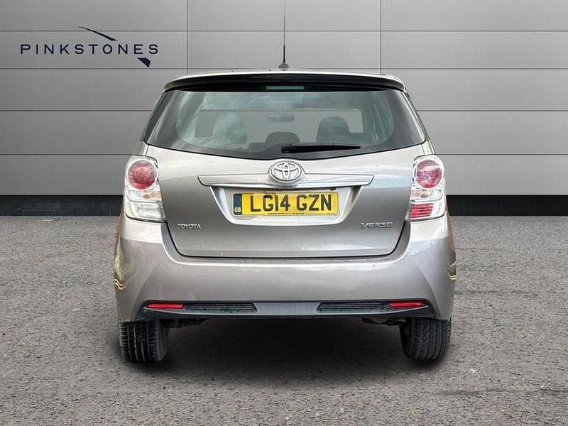 Used Toyota Verso Trend 112 HP (82 kW) 2014 Bronze MPV