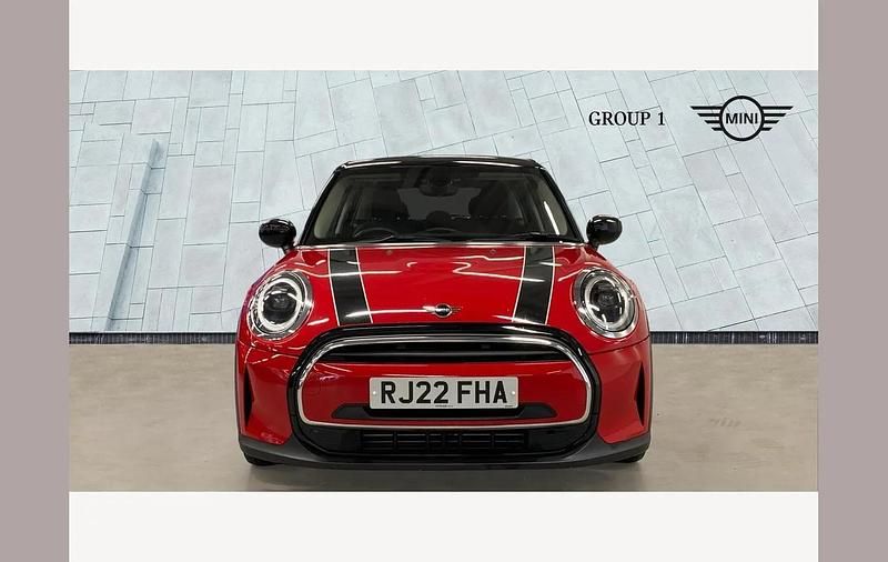 Used Mini Cooper Classic 136 HP (100 kW) 2022 Red Hatchback