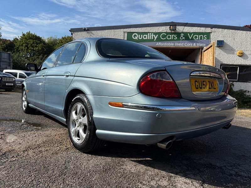 Begagnad Jaguar S-Type SE 238 HK (175 kW) 2001 Blå Sedan