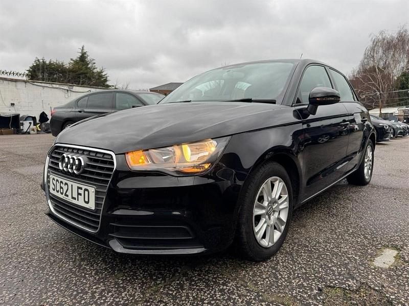 Used Audi A1 Sportback Comfort 86 HP (63 kW) 2013 Black Hatchback
