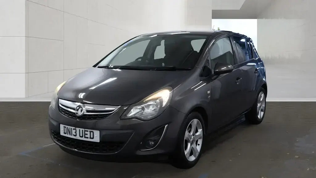 Used Vauxhall Corsa 90 HP (66 kW) 2013 Grey Hatchback