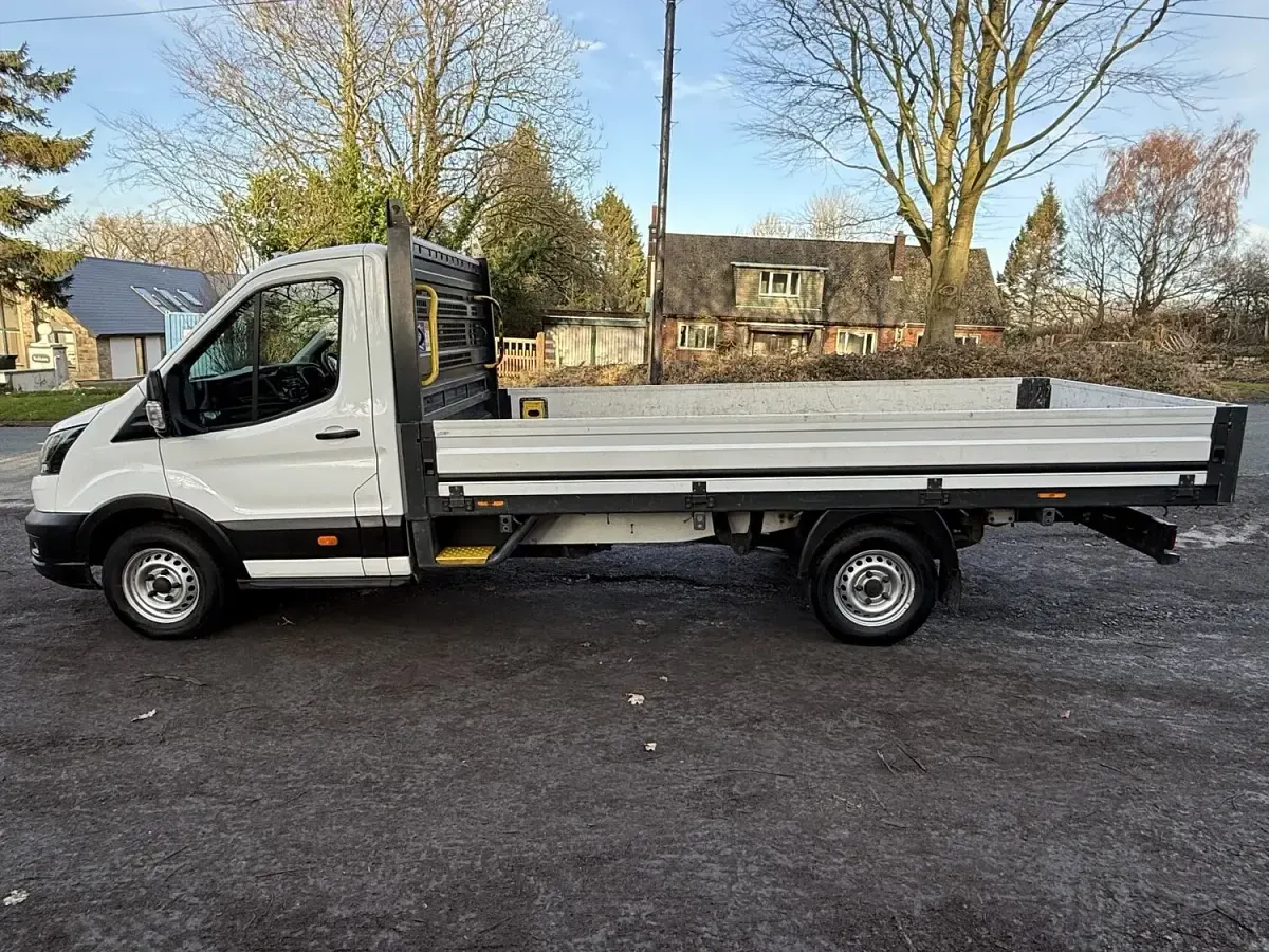 Used Ford Transit 130 HP (95 kW) 2021 White Cabriolet