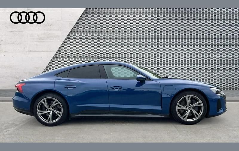 Used Audi e-tron GT quattro Comfort 384 kW (523 HP) 2023 Blue Sedan
