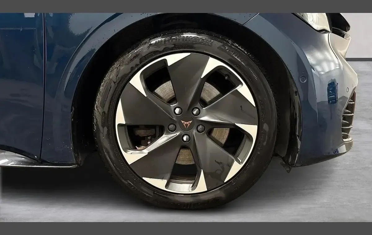 Used Cupra Born e-Boost 166 kW (226 HP) 2022 Blue Hatchback