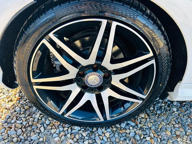 Used Mercedes C220 AMG 2012 White Estate