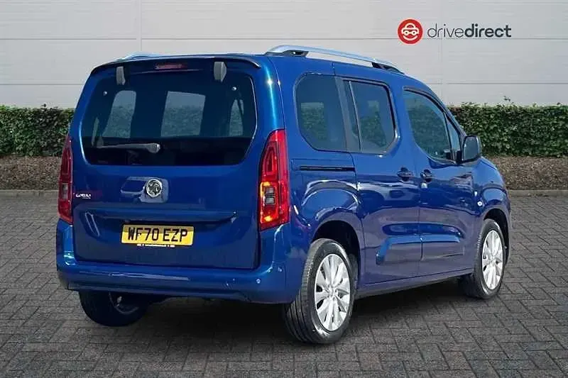 Begagnad Vauxhall Combo Elite 130 HK (95 kW) 2020 Blå Minibuss