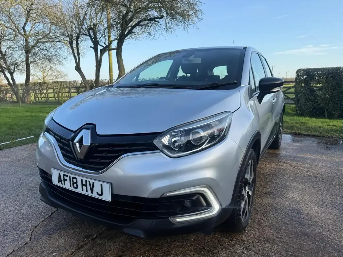 Used Renault Captur Dynamique 2018 Silver SUV