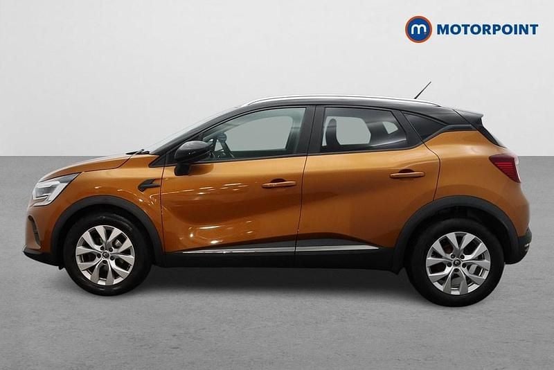 Used Renault Captur Iconic 131 HP (96 kW) 2020 Orange/black SUV
