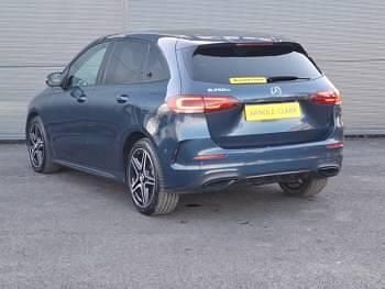 Used Mercedes B250 Executive 218 HP (160 kW) 2021 Blue MPV