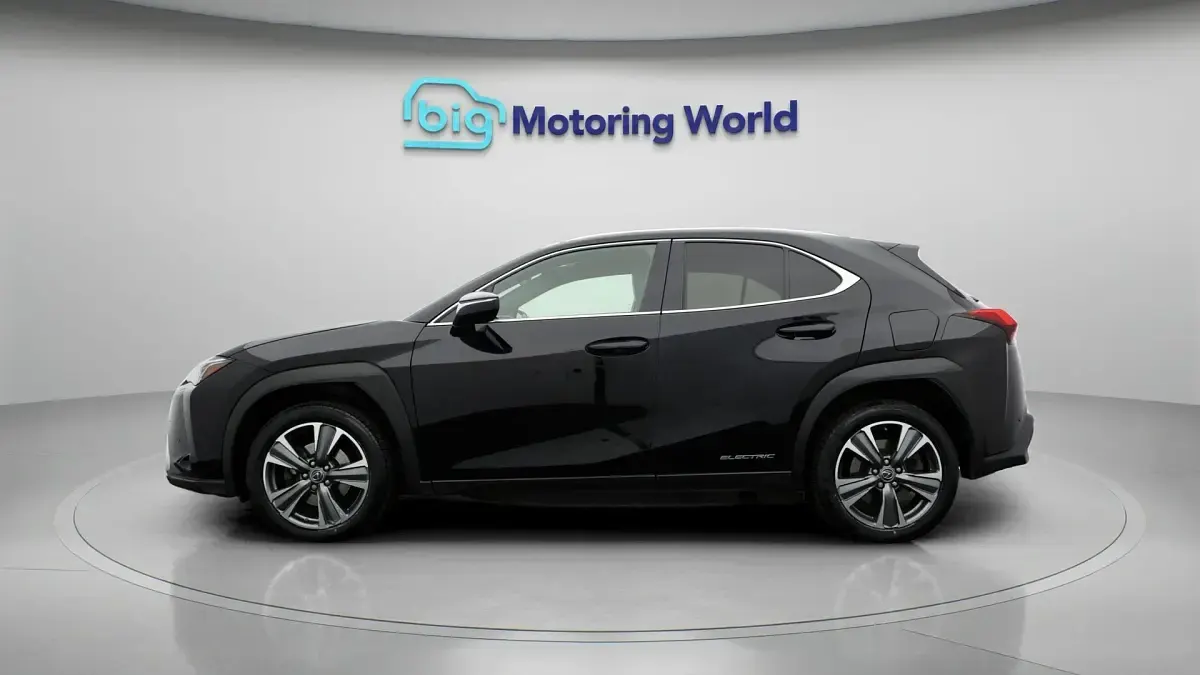 Used Lexus UX 300e 150 kW (204 HP) 2021 SUV