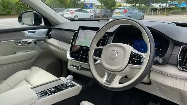 Usado Volvo XC90 Ultra 455 HP (334 kW) 2025 Azul SUV