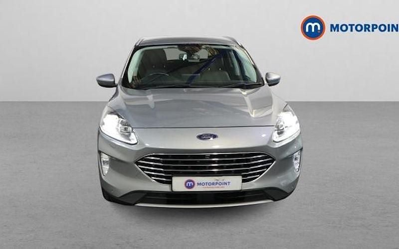 Usado Ford Kuga Titanium 120 HP (88 kW) 2020 Prateado SUV