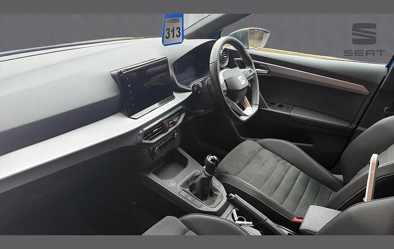 Used Seat Ibiza XCELLENCE 108 HP (79 kW) 2024 Blue Hatchback