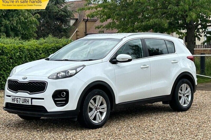 White Used 2017 Kia Sportage 2 SUV | £8,100 (Fair price) - Image 1/1