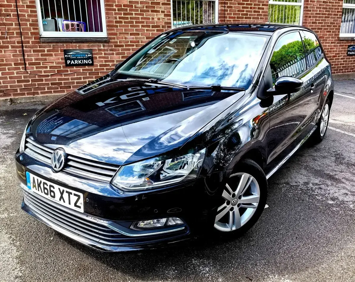 Used VW Polo Edition 90 HP (66 kW) 2017 Black Hatchback