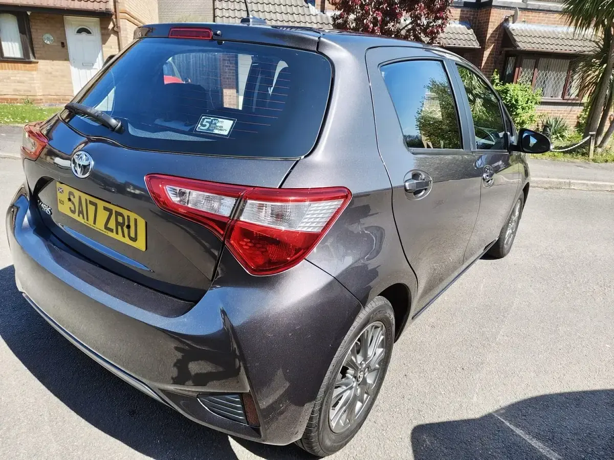 Used Toyota Yaris 111 HP (81 kW) 2017 Grey Hatchback