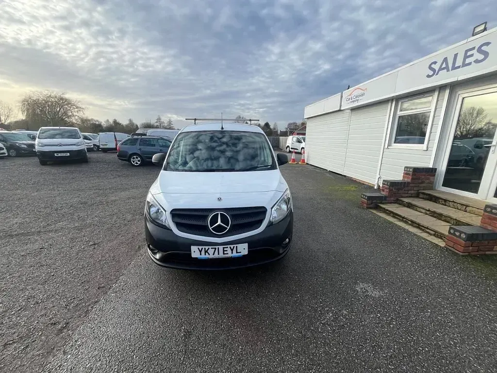 Used Mercedes Citan 109 94 HP (69 kW) 2021 White MPV